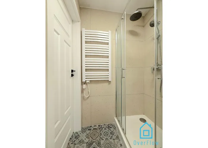 Giraffe 5 Min To Old Town